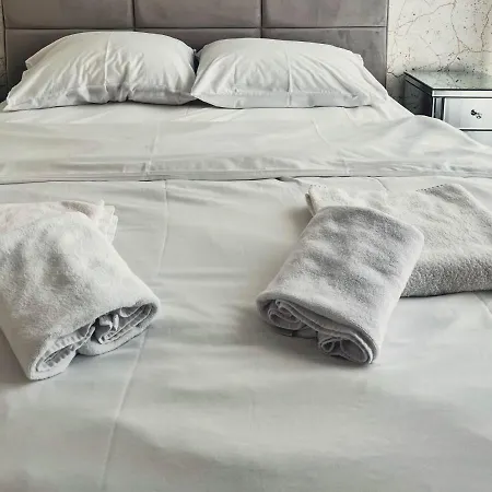 Waterfront Luxury Suites Appartement