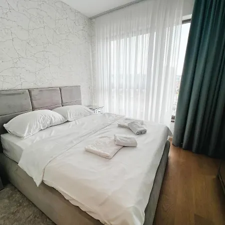 Waterfront Luxury Suites Appartement *