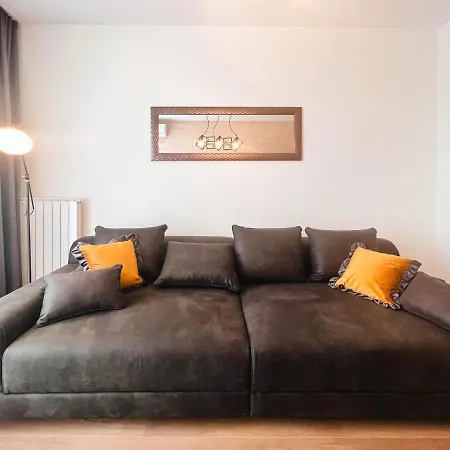 Waterfront Luxury Suites Appartement *