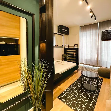 Waterfront Luxury Suites Appartement *